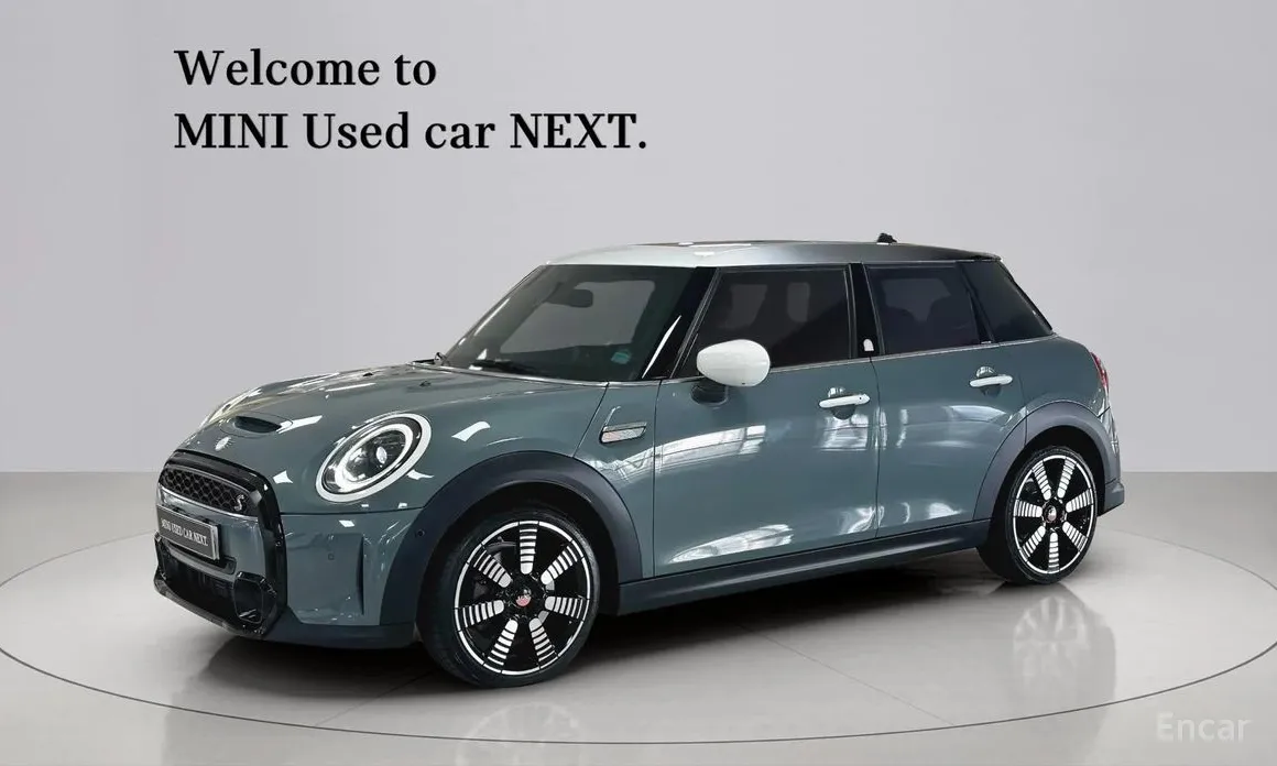 Фото 1 - Mini Cooper