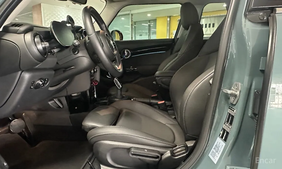 Фото 10 - Mini Cooper