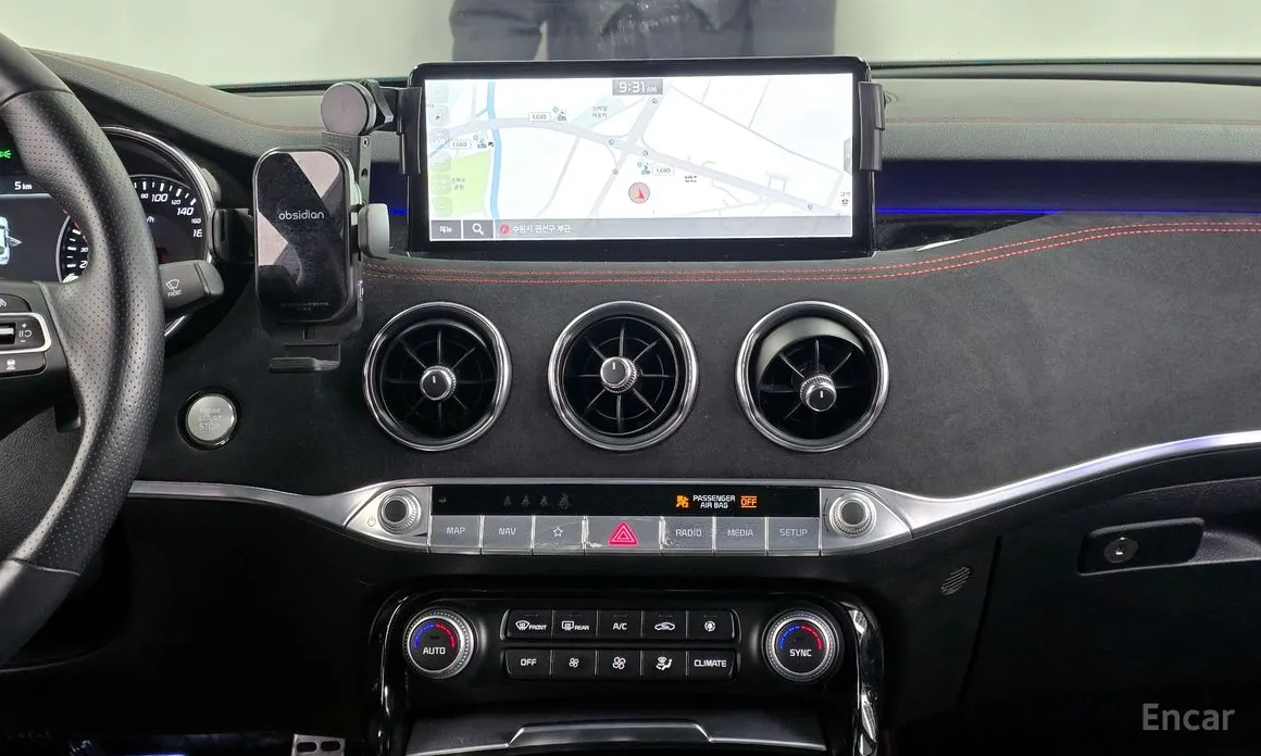 Фото 14 - Kia Stinger