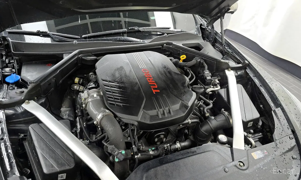 Фото 6 - Kia Stinger