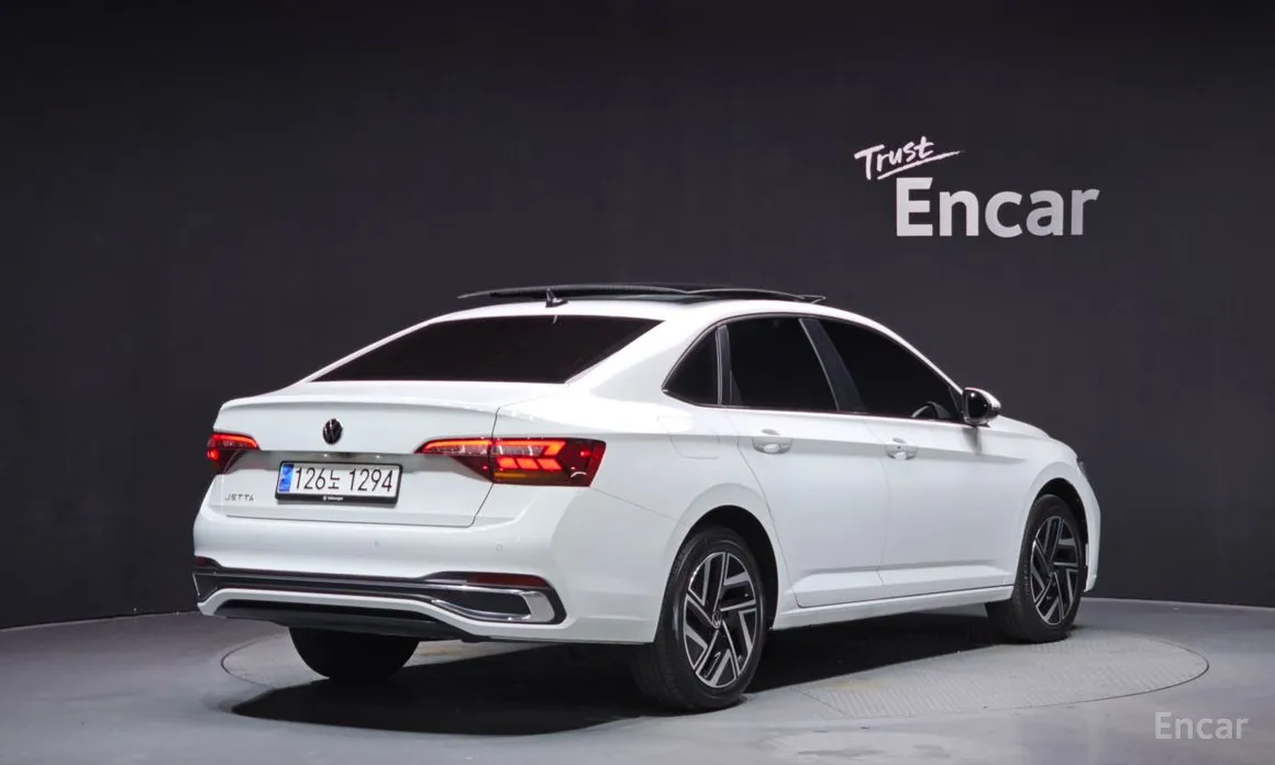 Фото 2 - Volkswagen Jetta