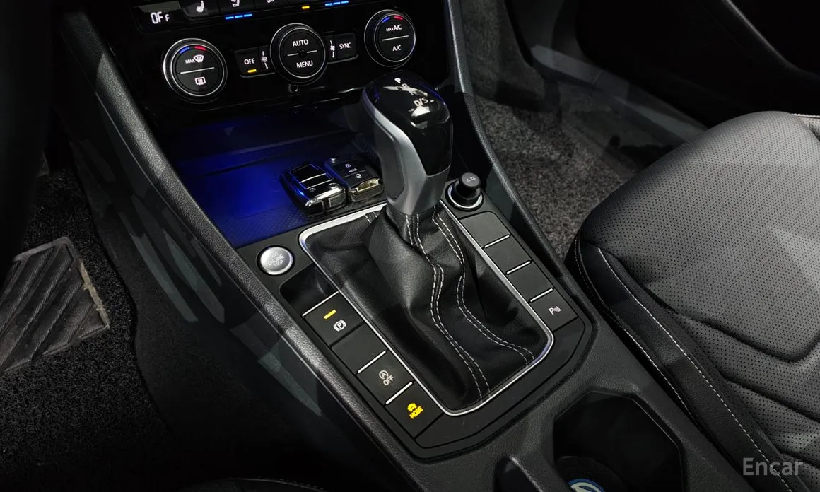 Фото 9 - Volkswagen Jetta