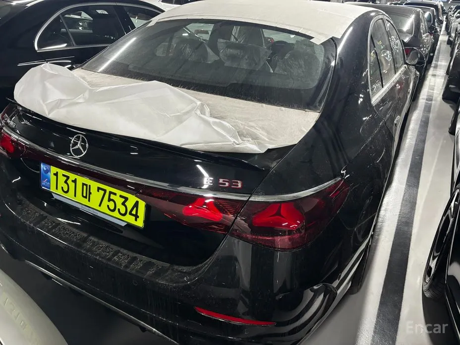 Фото 4 - Mercedes-Benz E-Class