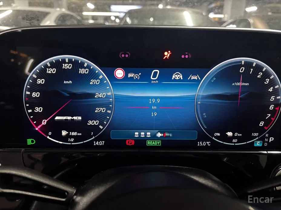 Фото 8 - Mercedes-Benz E-Class