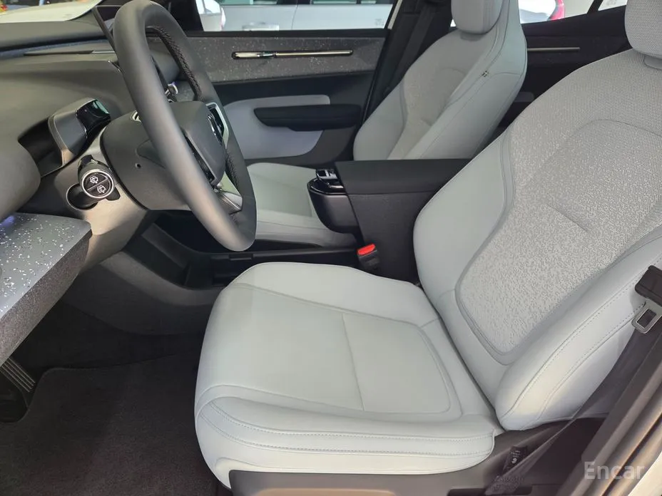 Фото 10 - Volvo EX30