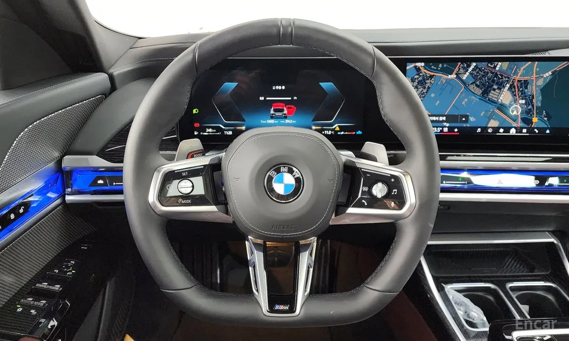 Фото 13 - BMW 7 Series