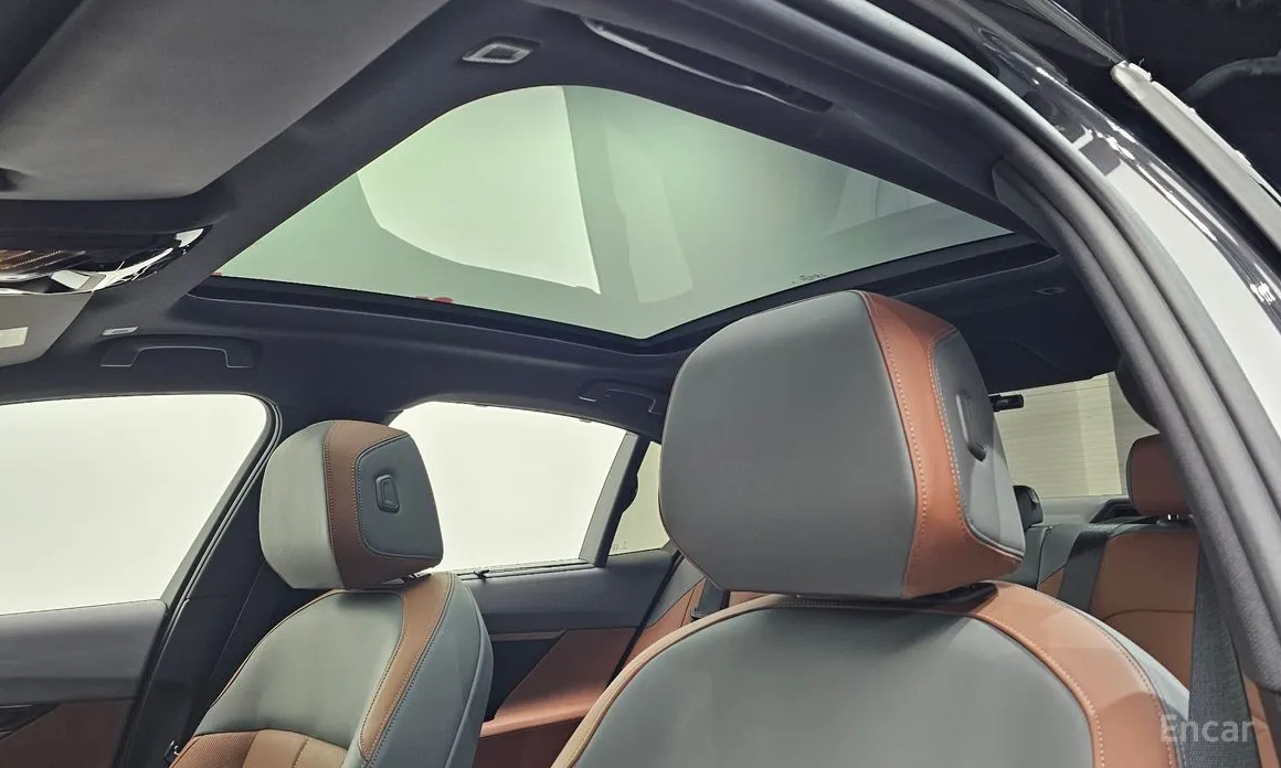 Фото 19 - BMW i5