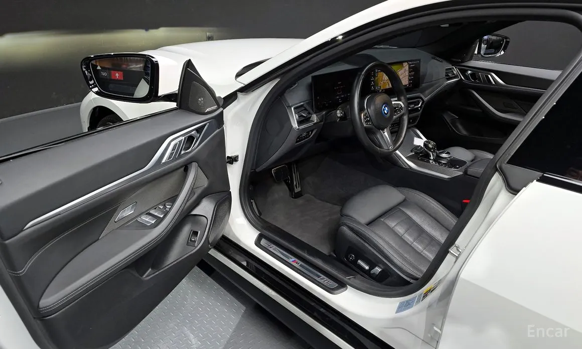 Фото 10 - BMW i4