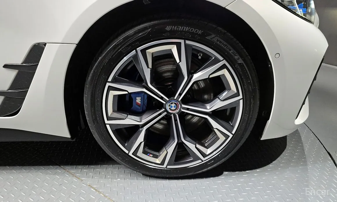 Фото 5 - BMW i4
