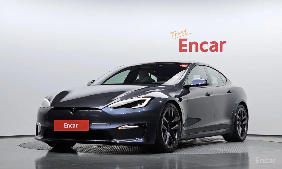 Фото 1 - Tesla Model S