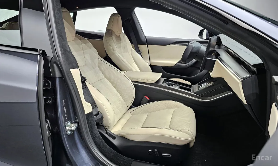 Фото 10 - Tesla Model S