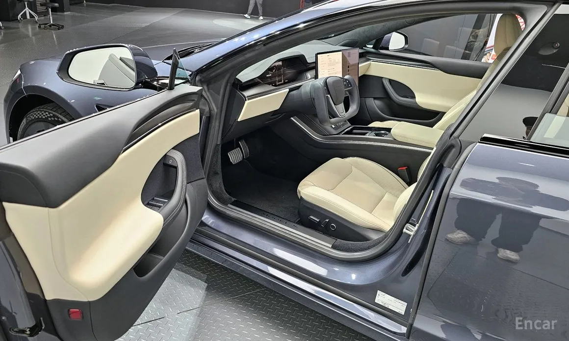 Фото 11 - Tesla Model S