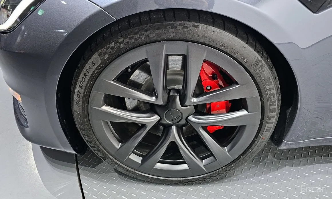 Фото 5 - Tesla Model S