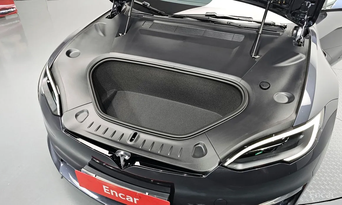 Фото 6 - Tesla Model S