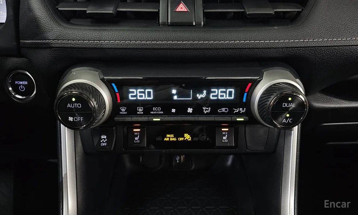 Photo 18 - Toyota RAV4