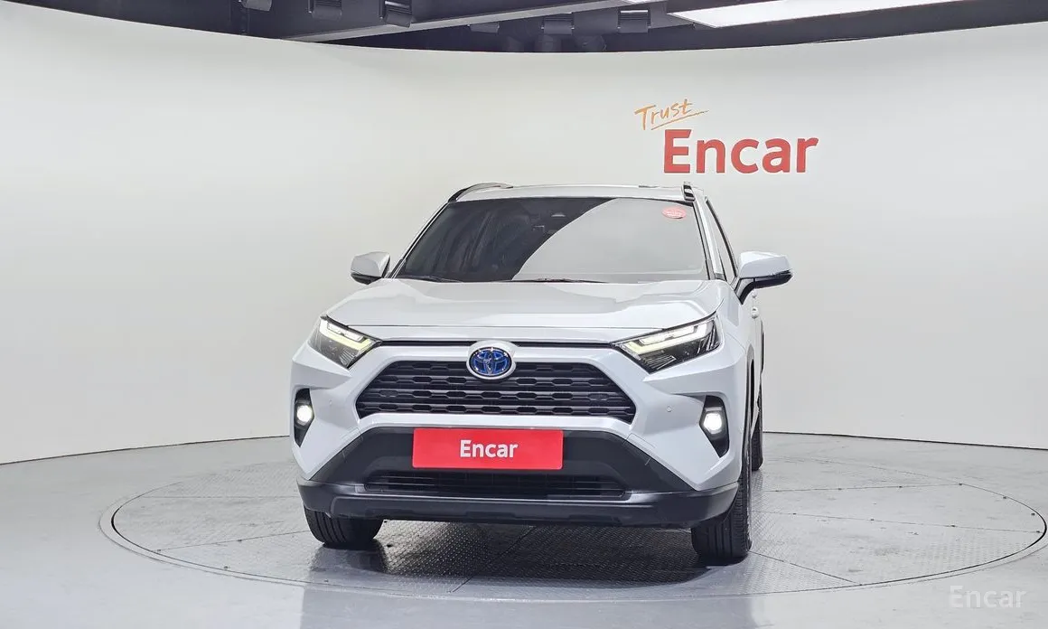 Photo 3 - Toyota RAV4