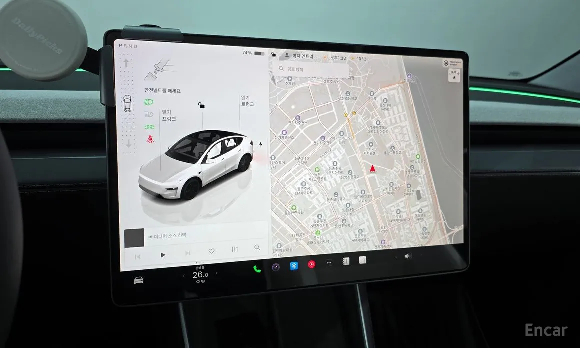 Photo 15 - Tesla Model Y