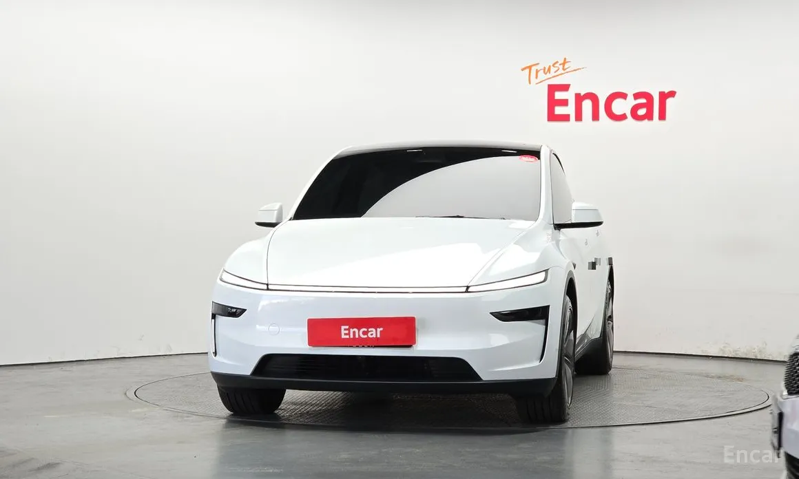 Photo 3 - Tesla Model Y