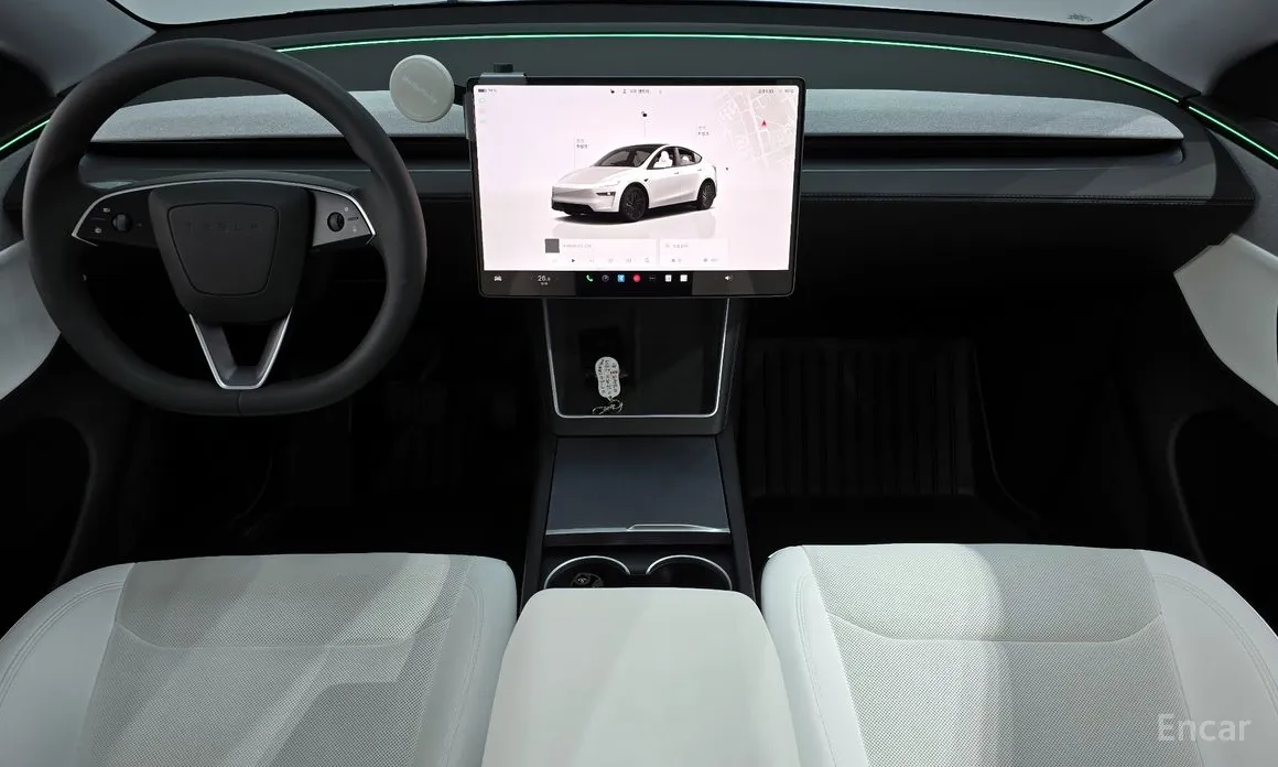 Photo 7 - Tesla Model Y