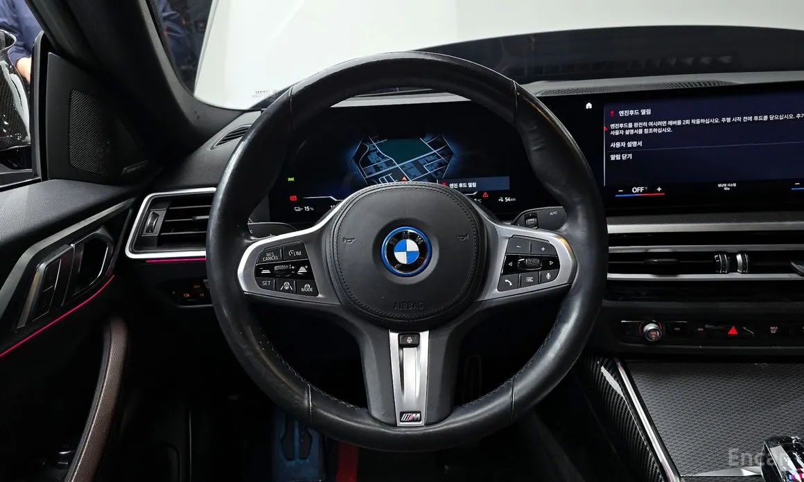 Фото 13 - BMW i4