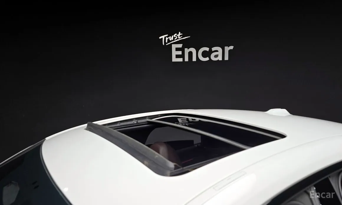 Фото 19 - BMW i4