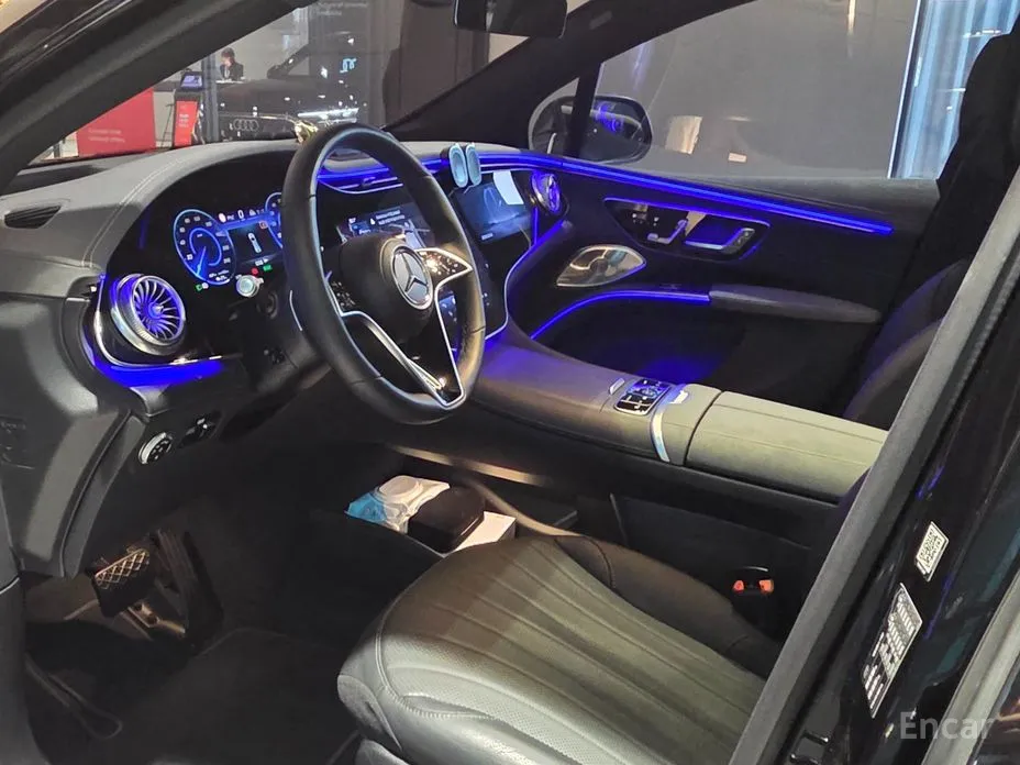 Фото 10 - Mercedes-Benz EQS