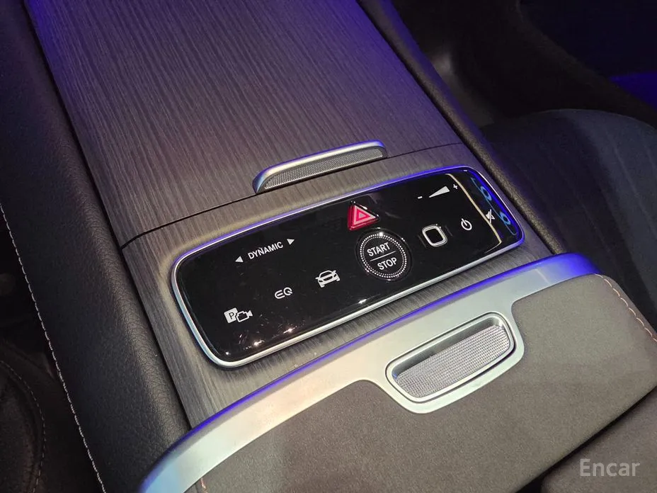 Фото 14 - Mercedes-Benz EQS