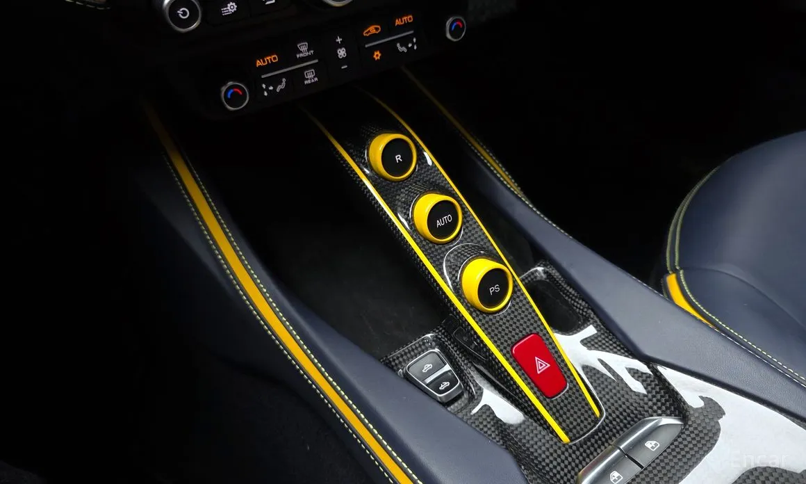 Фото 9 - Ferrari Portofino