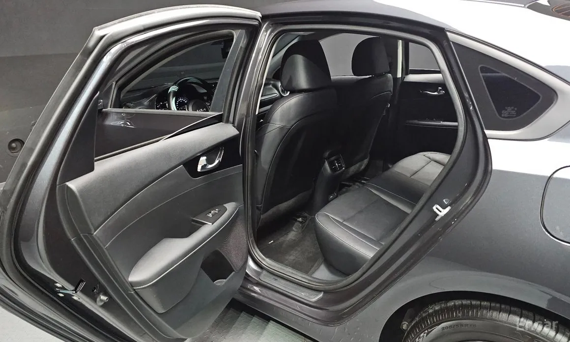 Фото 12 - Kia K3