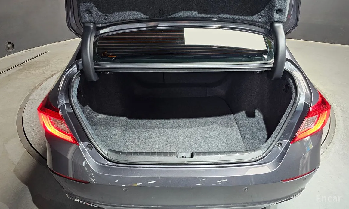 Фото 20 - Honda Accord