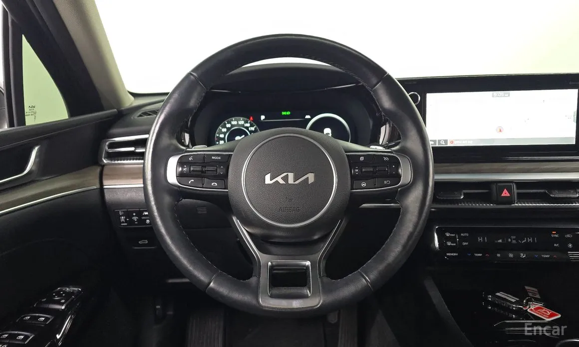 Фото 13 - Kia K5