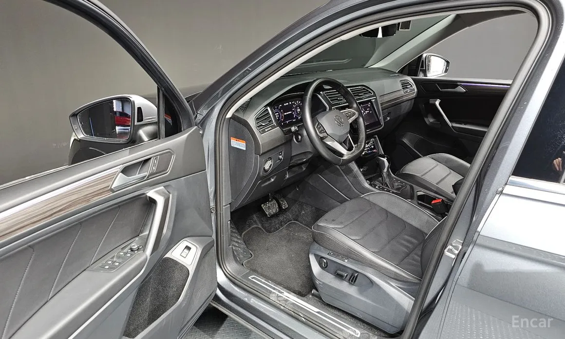 Фото 10 - Volkswagen Tiguan