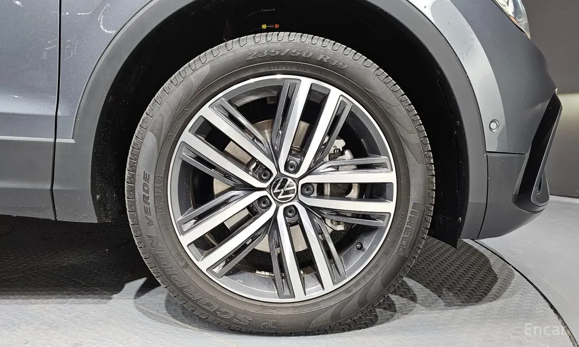 Фото 5 - Volkswagen Tiguan