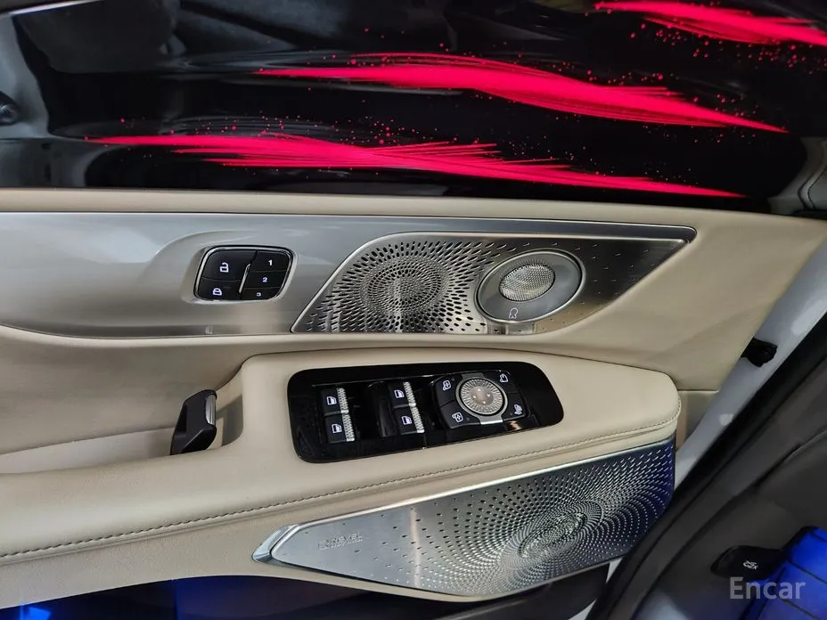 Фото 18 - Lincoln Nautilus