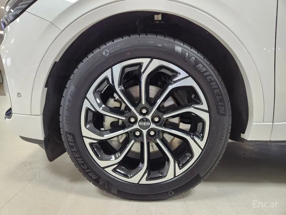 Фото 5 - Lincoln Nautilus