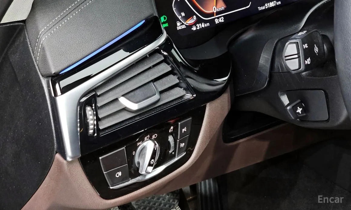 Фото 14 - BMW 5 Series