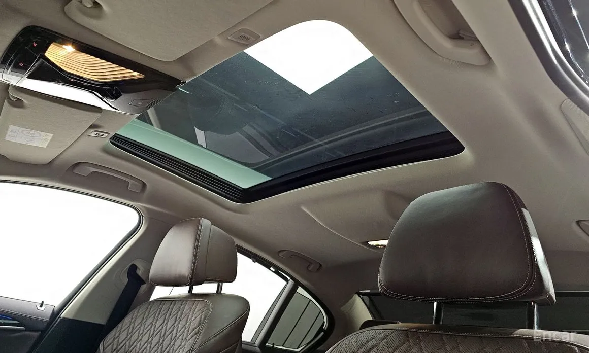 Фото 17 - BMW 5 Series