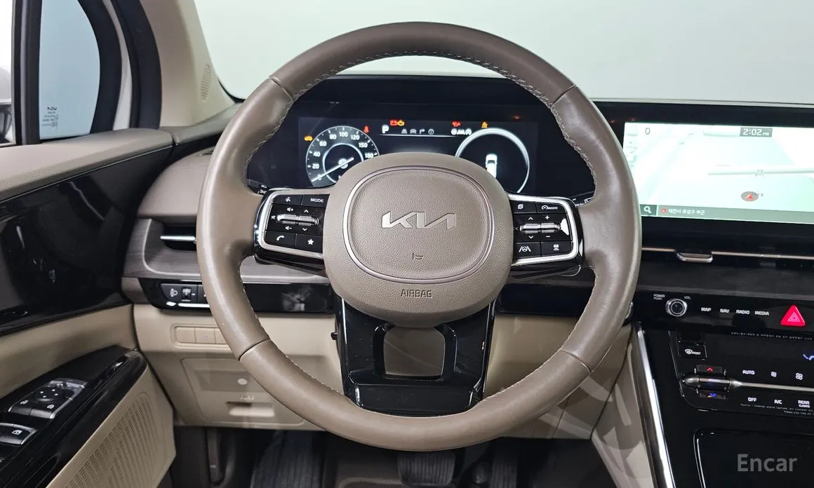 Photo 15 - Kia Carnival