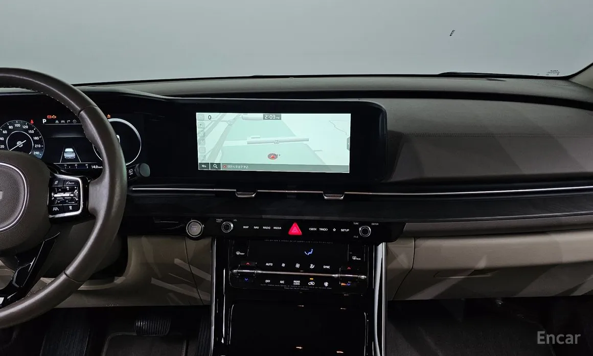 Photo 16 - Kia Carnival