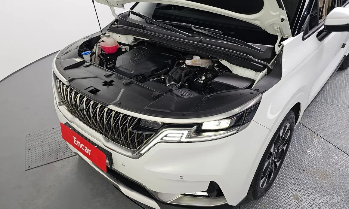 Photo 6 - Kia Carnival