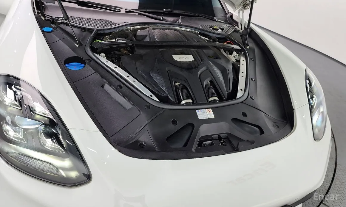 Фото 6 - Porsche Panamera