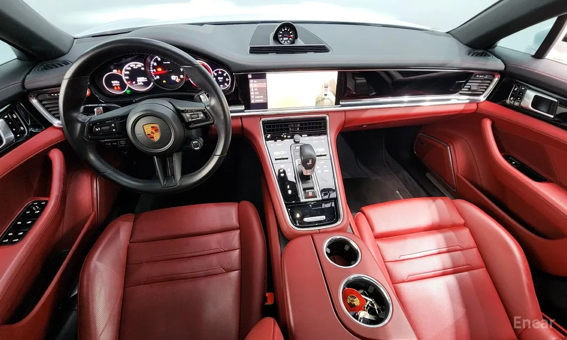 Фото 7 - Porsche Panamera