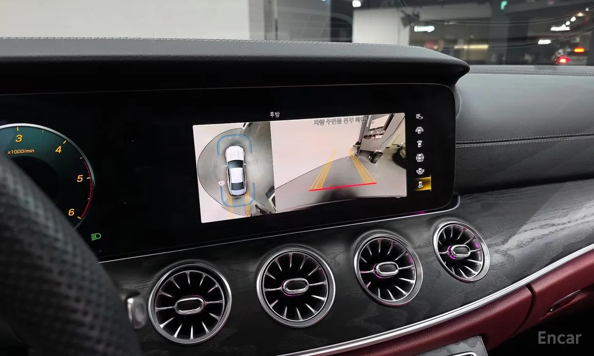 Фото 16 - Mercedes-Benz CLS-Class