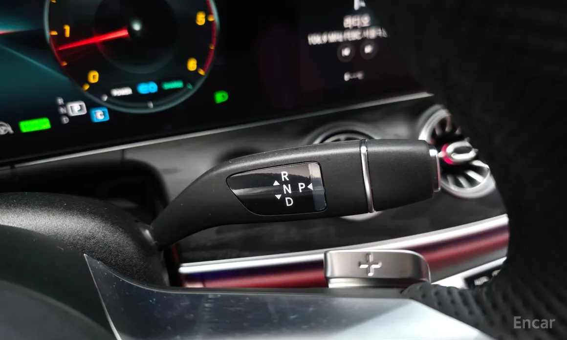 Фото 9 - Mercedes-Benz CLS-Class