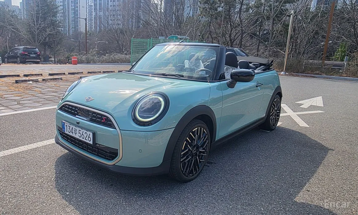 Фото 1 - Mini Cooper Convertible