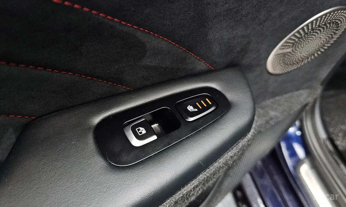 Фото 18 - Kia Stinger