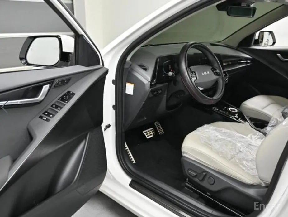 Фото 11 - Kia Niro