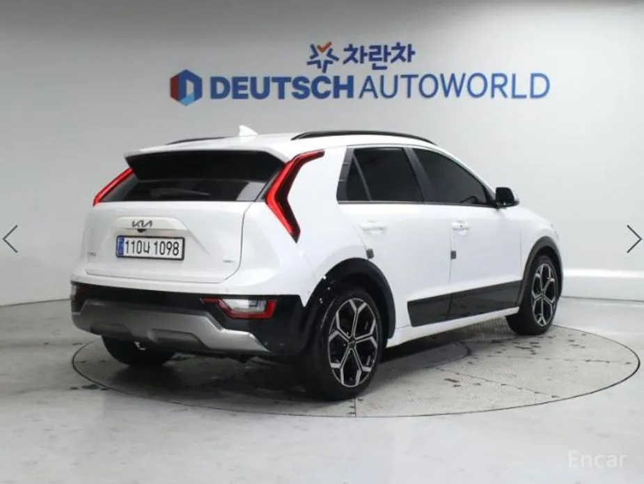 Фото 2 - Kia Niro