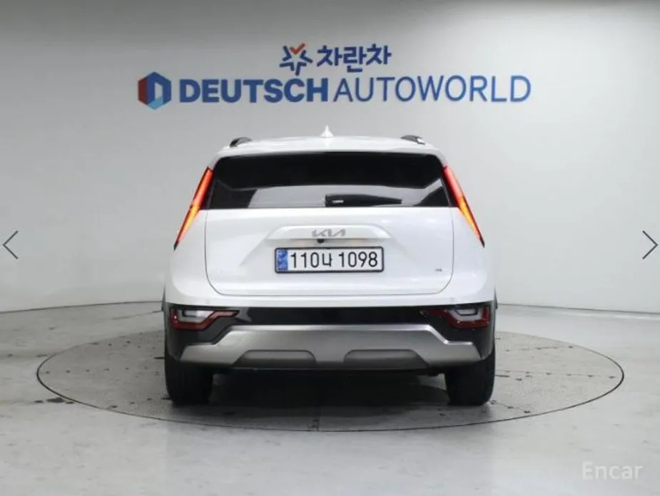 Фото 4 - Kia Niro