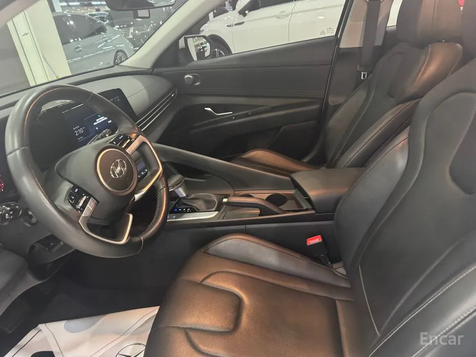 Фото 10 - Hyundai Avante